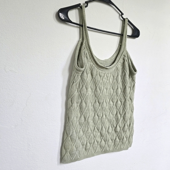White House Black Market Diamond Stitch Sweater Tank Sage Green Medium - Picture 10 of 13